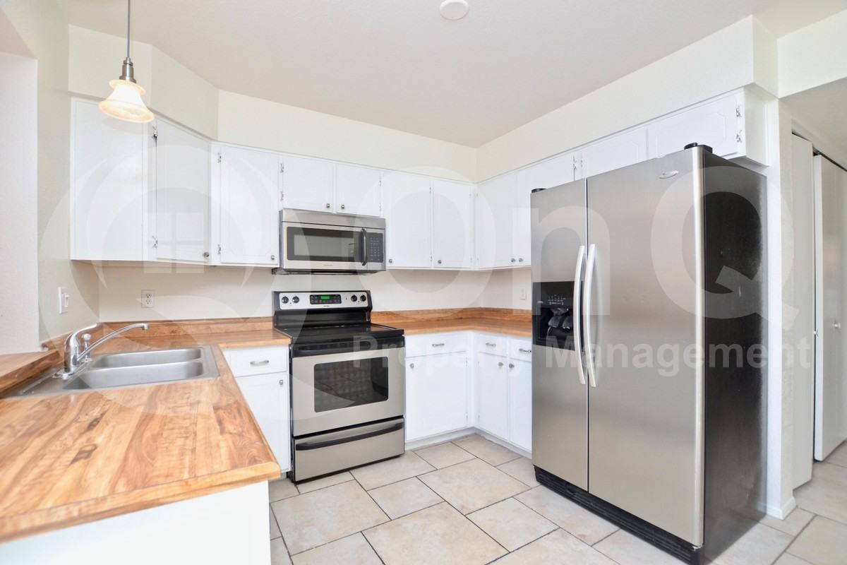 4601 N 102nd Ave #1079 - Photo 3 of 18
