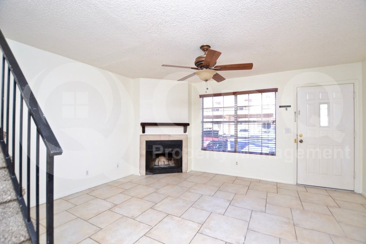 4601 N 102nd Ave #1079 - Photo 6 of 18