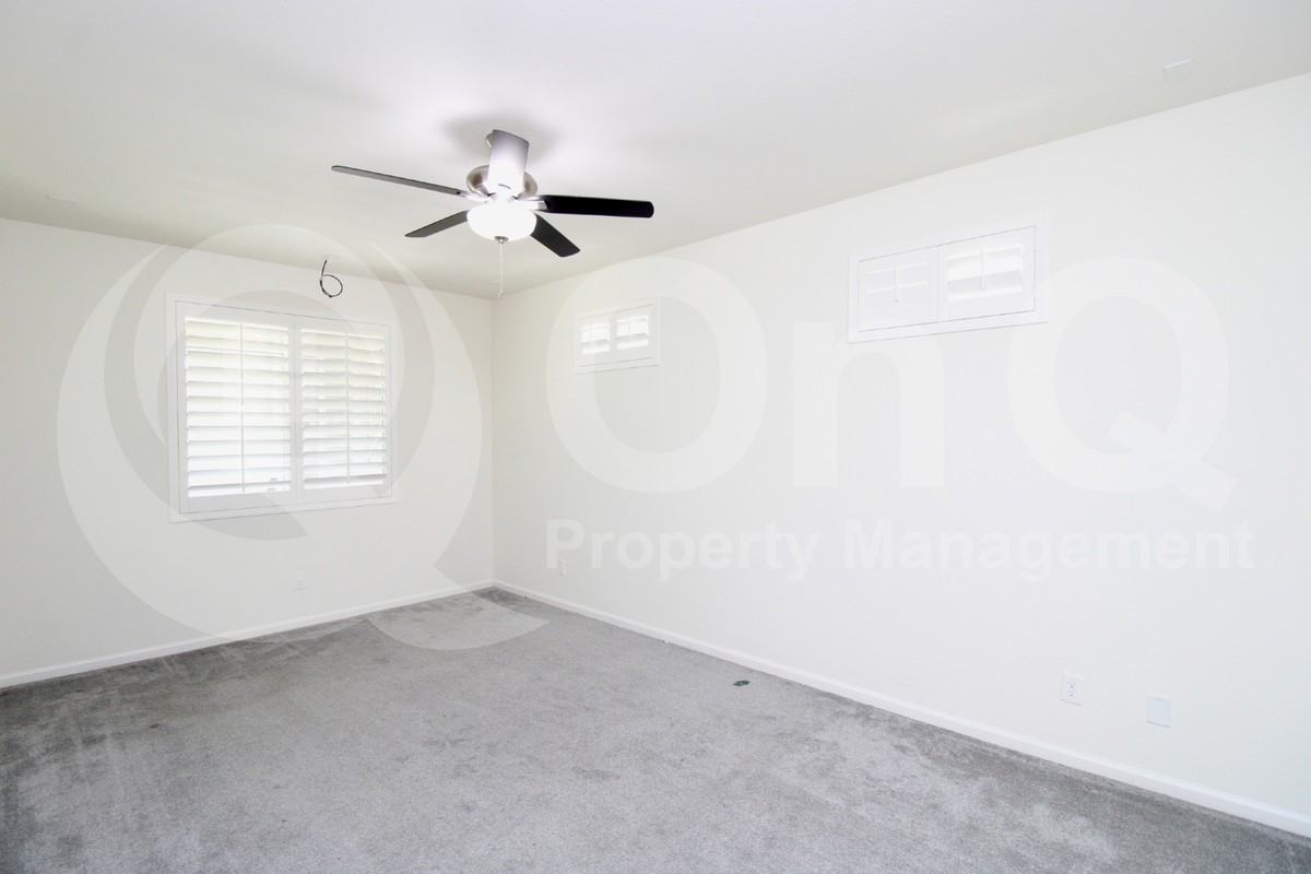 231 E Wisteria Dr - Photo 5 of 23