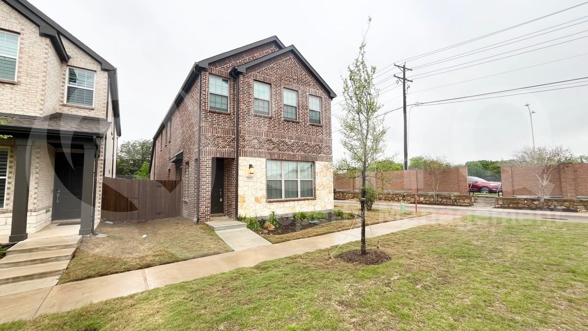 7529 Regal Ln - Photo 2 of 22