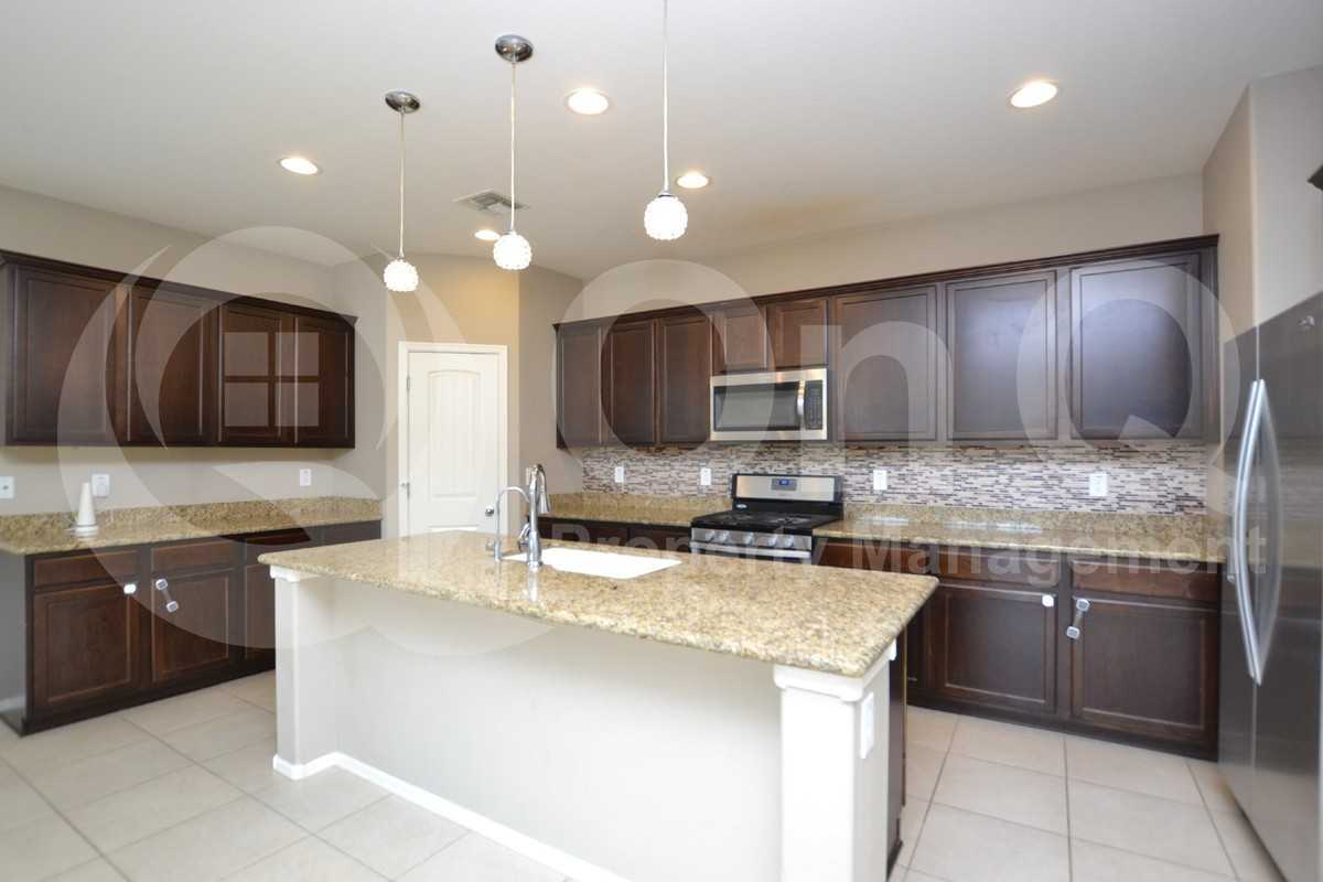 12039 W Briles Rd - Photo 5 of 17