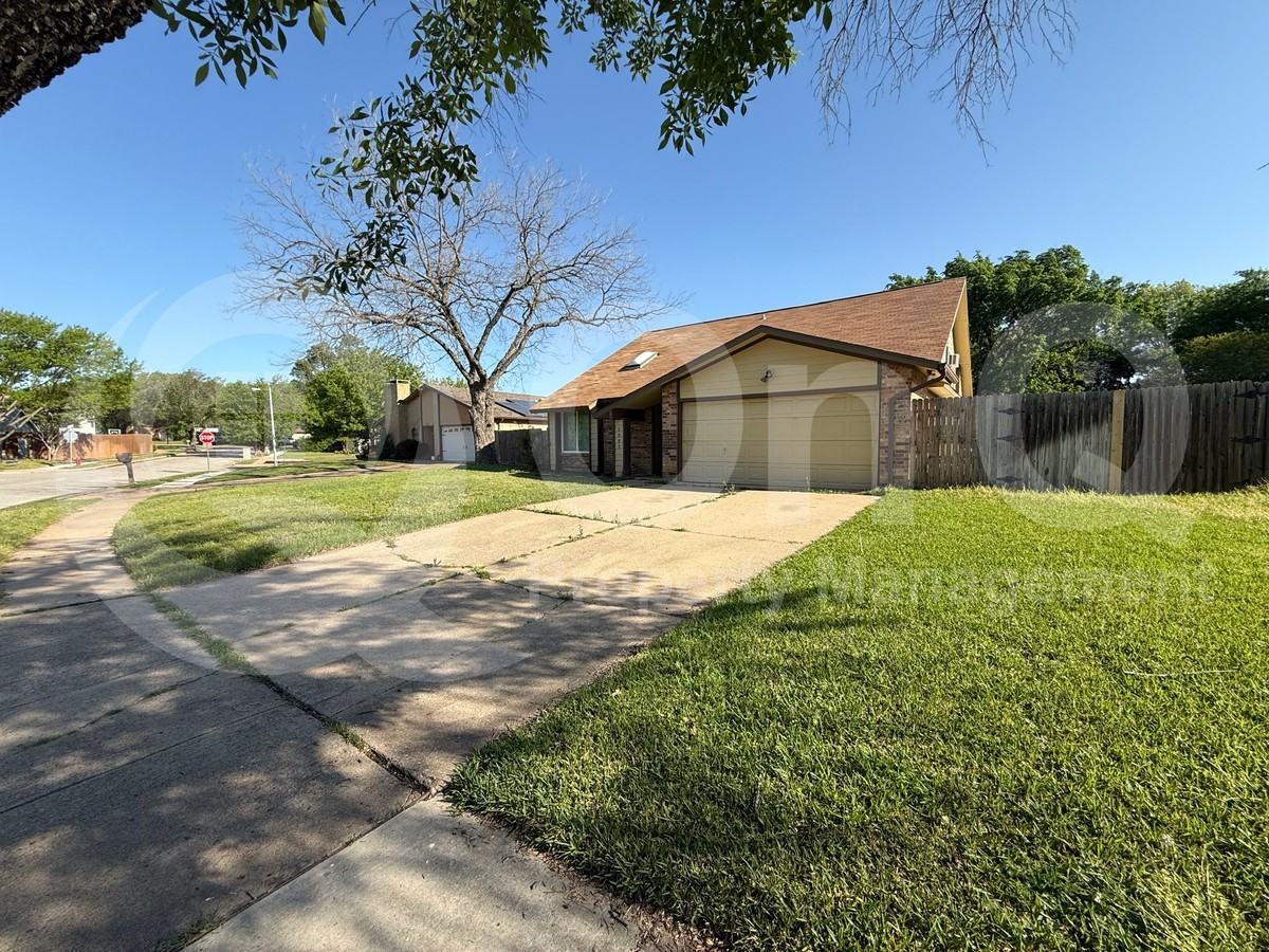 3005 Meandering Way - Photo 2 of 24