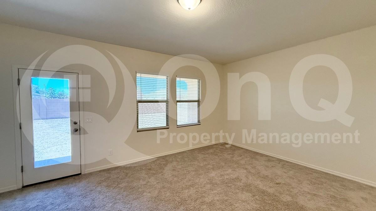 2450 E Alonso Dr - Photo 6 of 20