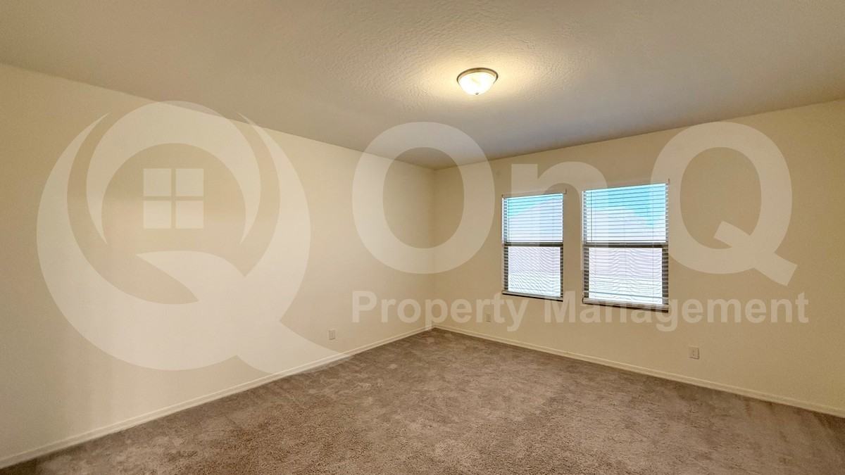2450 E Alonso Dr - Photo 7 of 20