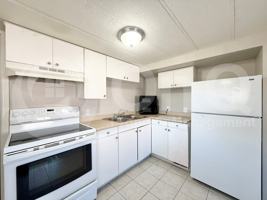featured image of 229 N Palm St #2