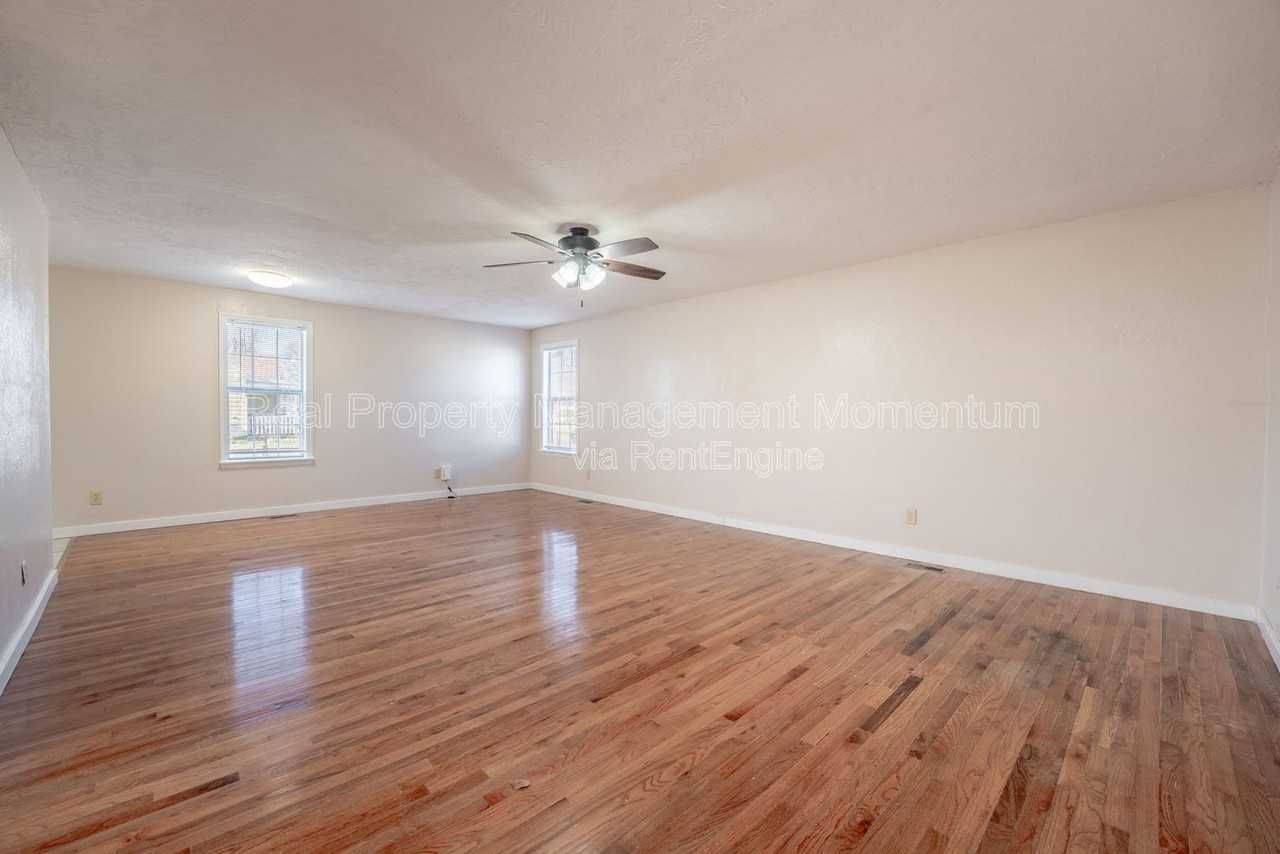 1118 W Fairplay St #A - Photo 3 of 25