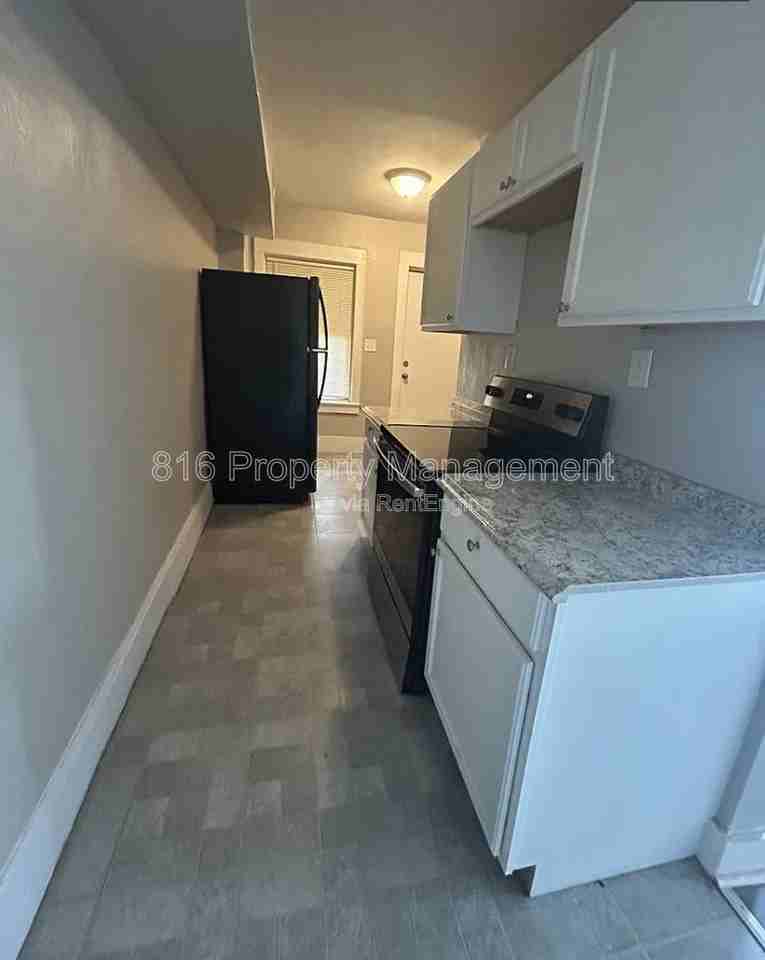 2702 Peery Ave #2E - Photo 2 of 6