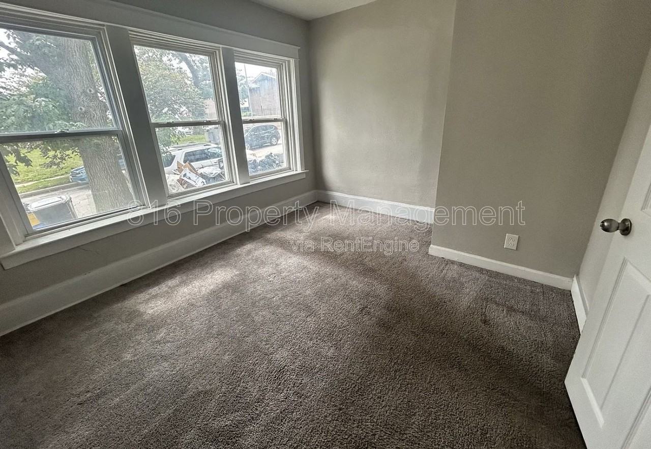 2702 Peery Ave #2E - Photo 5 of 6