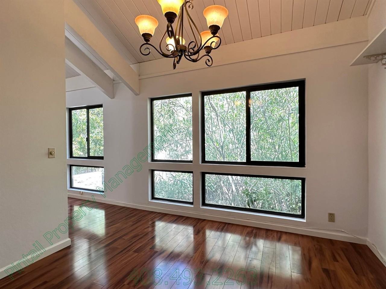 802 Kingfisher Ter - Photo 2 of 45