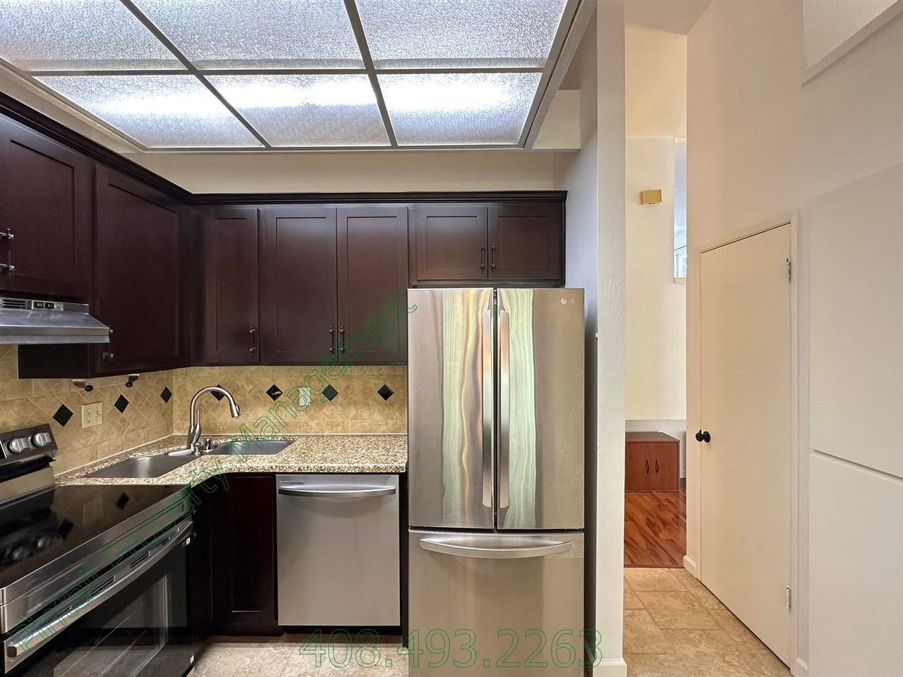 802 Kingfisher Ter - Photo 6 of 45