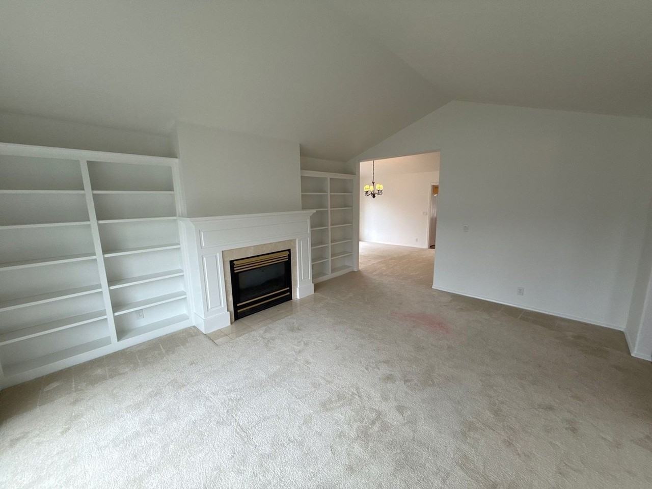 191 Mclaughlin Dr - Photo 4 of 48