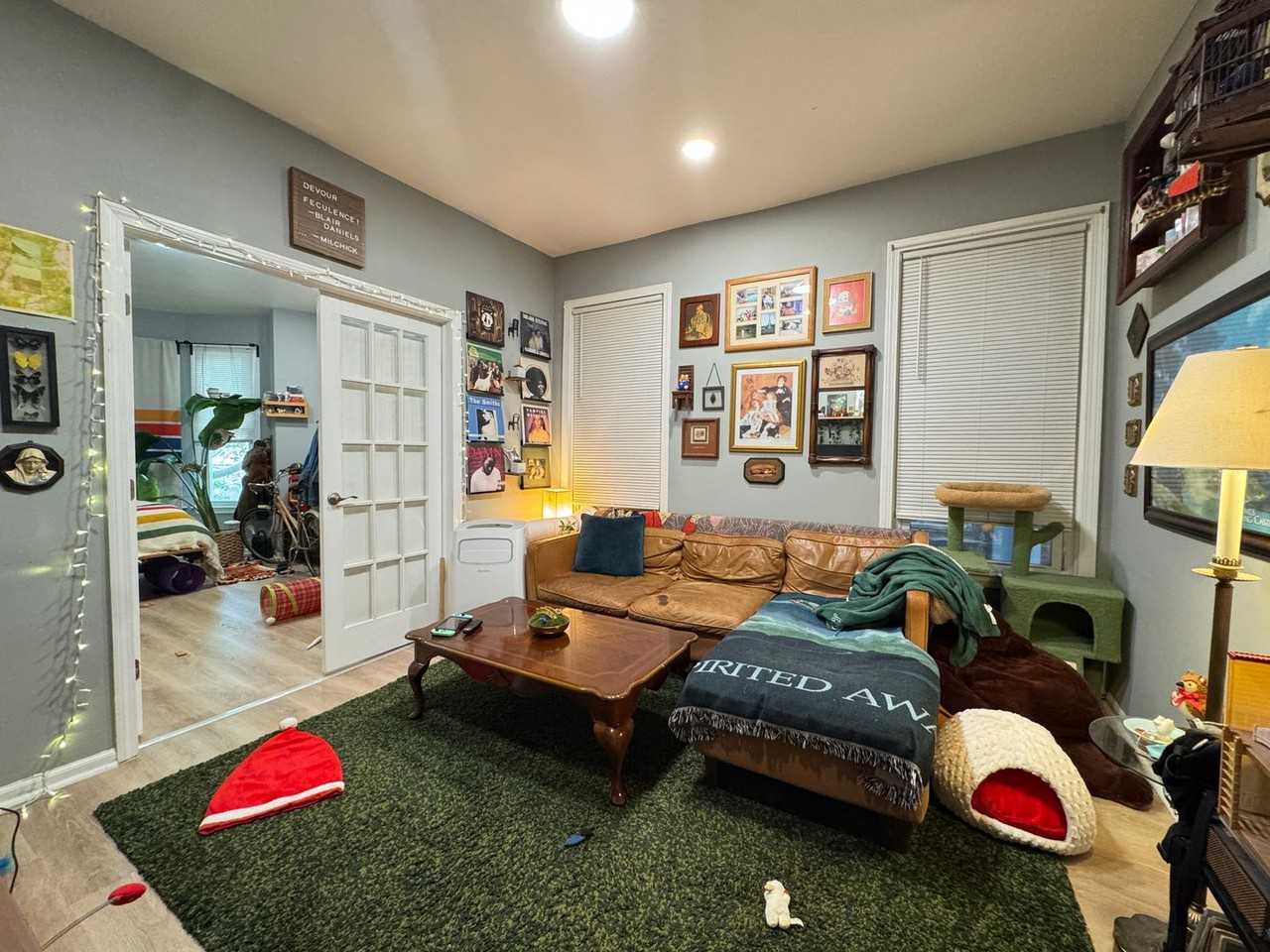 946 State St Apt 2l #2L - Photo 2 of 8