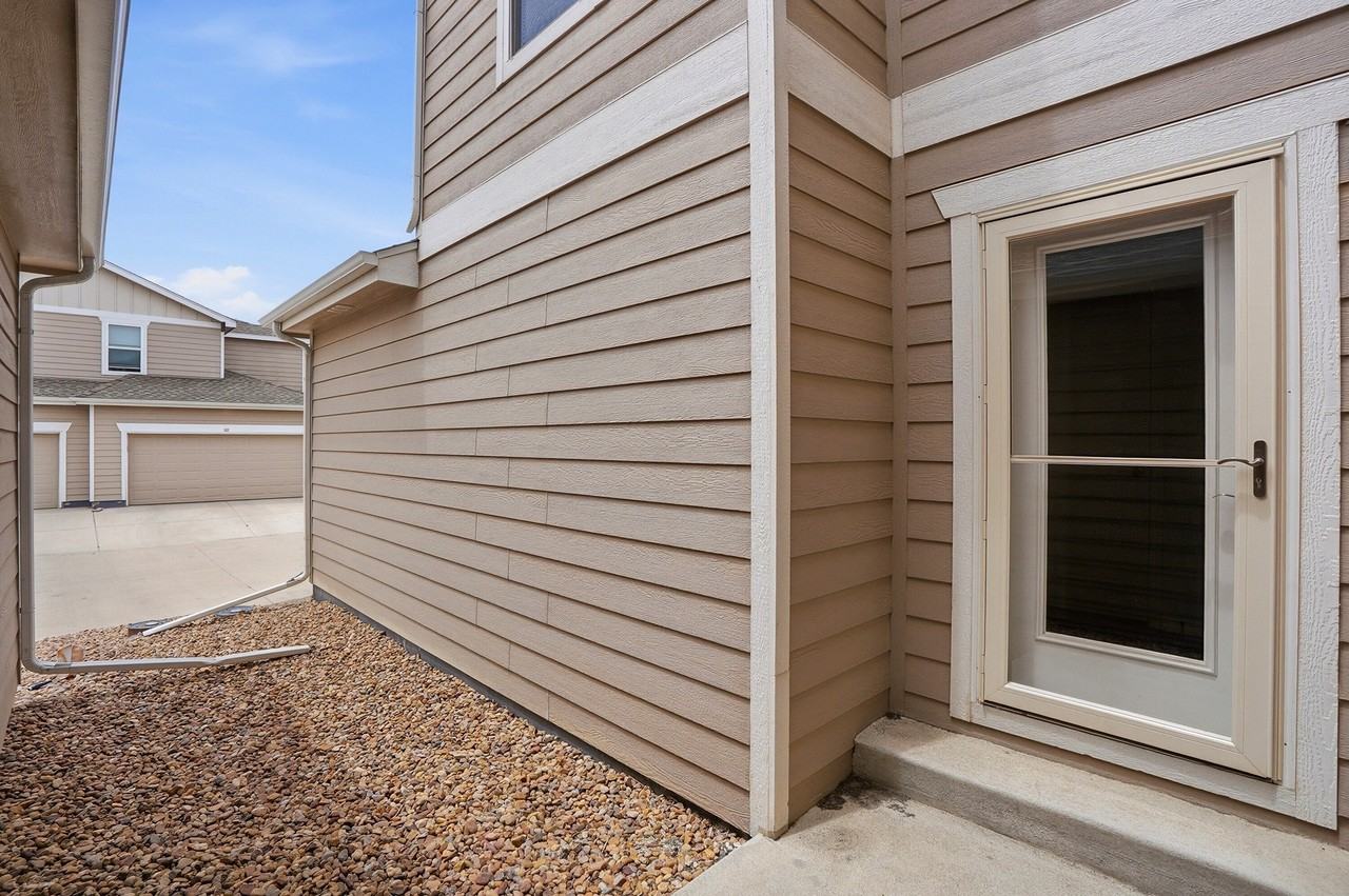 6104 Summit Peak Ct #102 - Photo 4 of 18