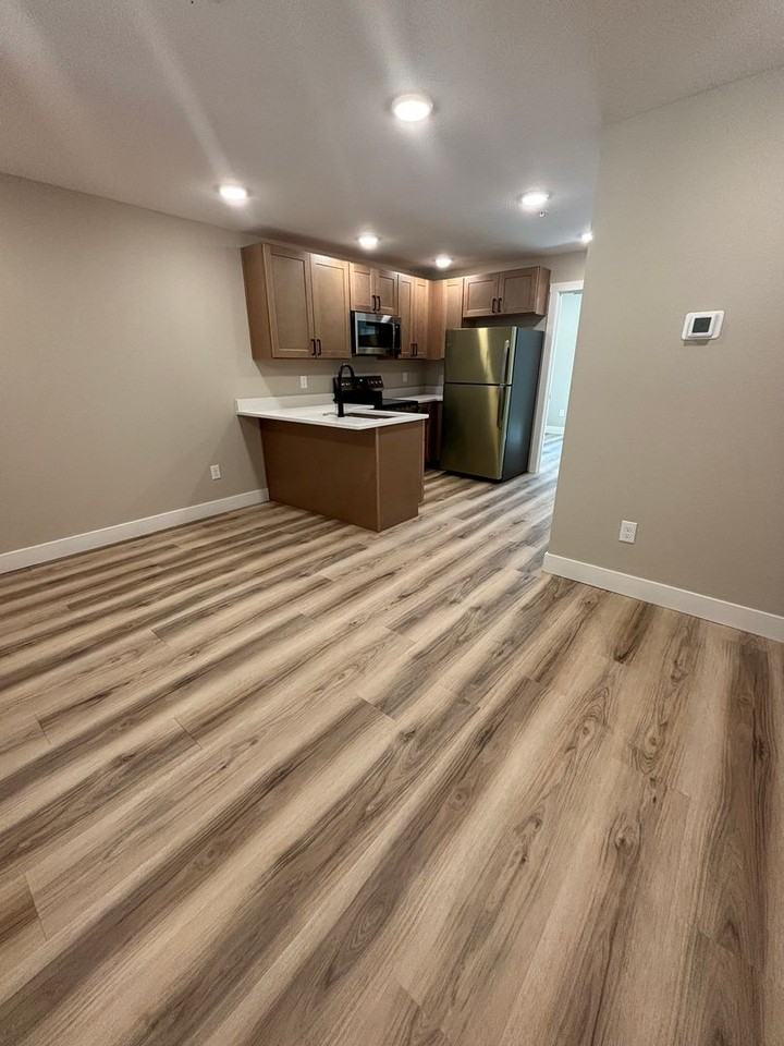 Sycamore Apartments - Photo 3 of 26