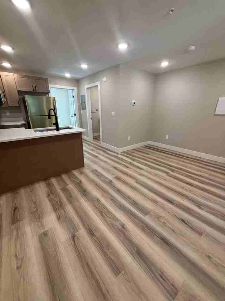 Sycamore Apartments - Photo 4 of 26
