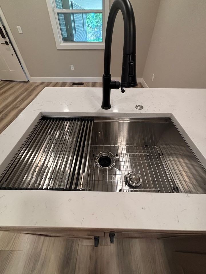 Sycamore Apartments - Photo 6 of 26