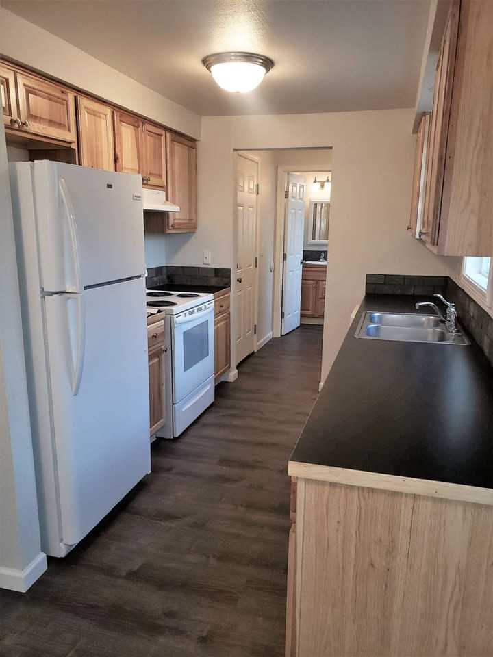 4581 Sean St - Photo 5 of 20