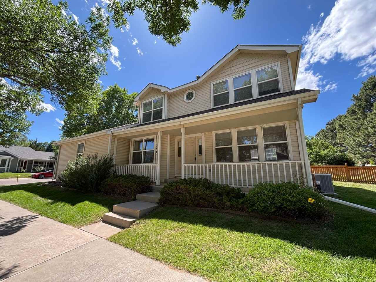 3425 Red Mountain Dr
