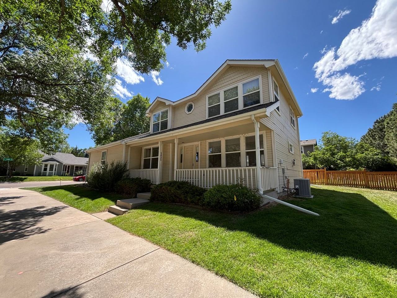 3425 Red Mountain Dr - Photo 2 of 25