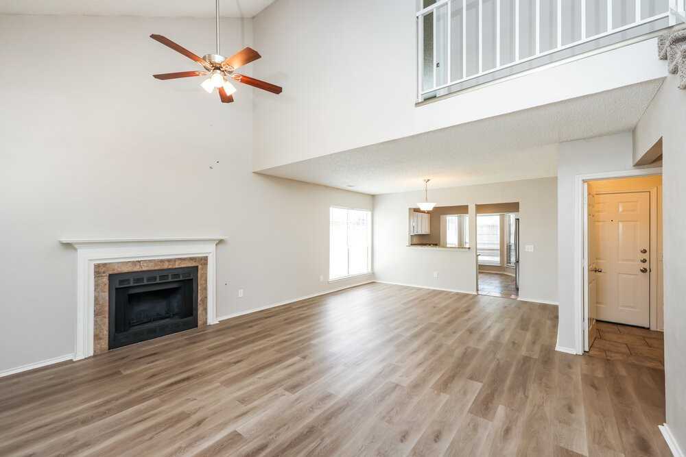928 Eagle Dr - Photo 5 of 17