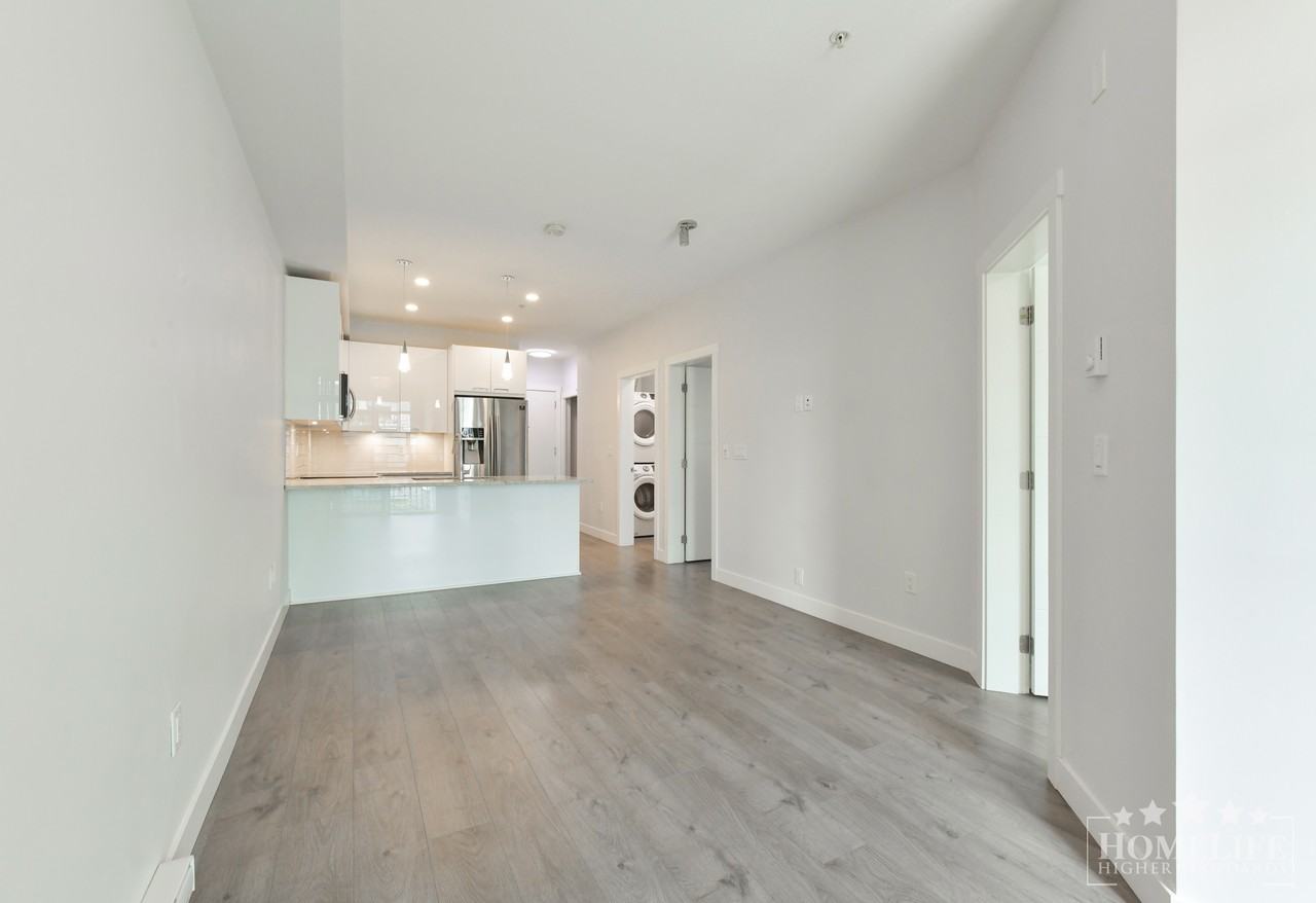 20696 Eastleigh Cres - Photo 6 of 15