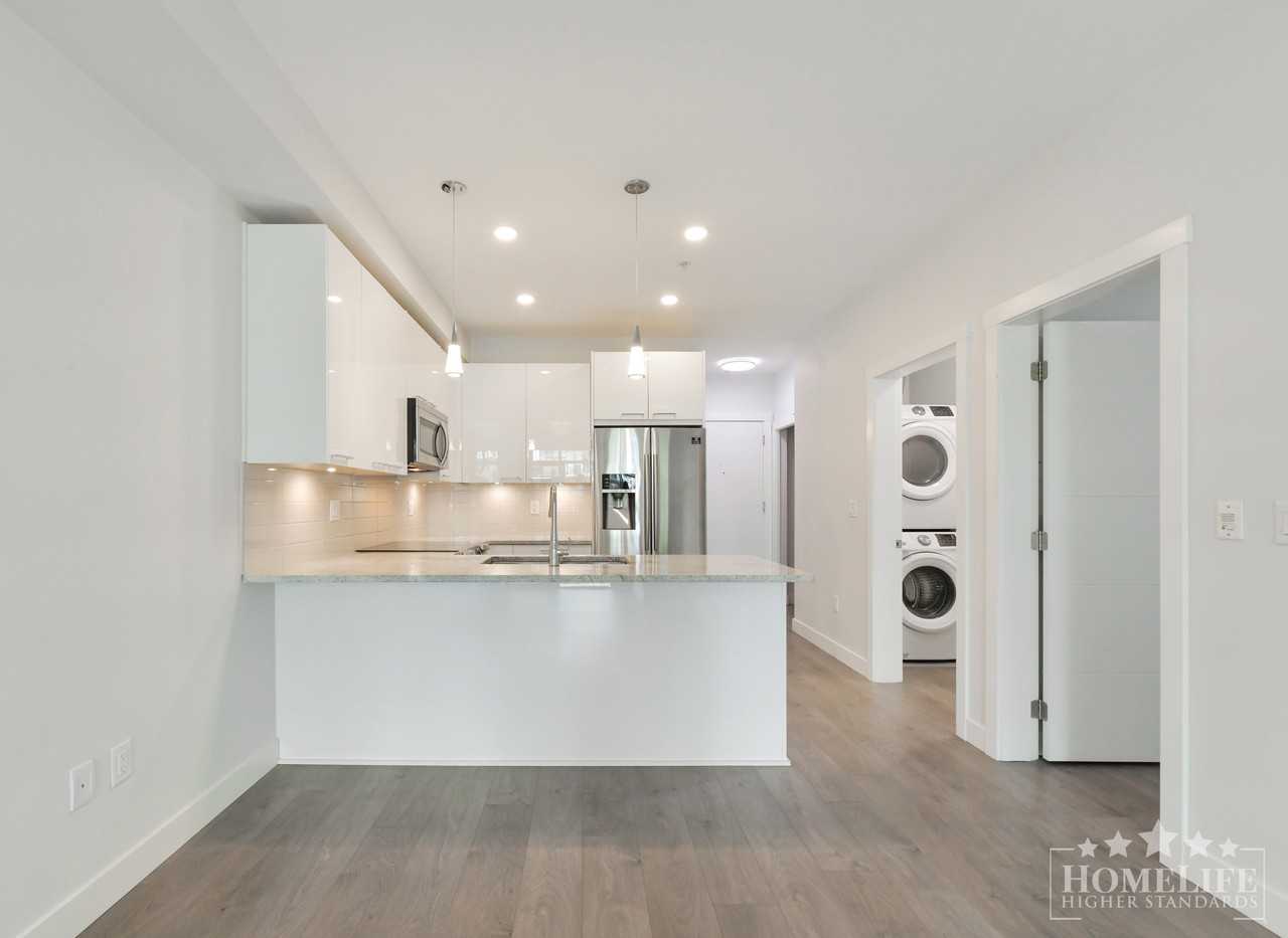 20696 Eastleigh Cres - Photo 7 of 15