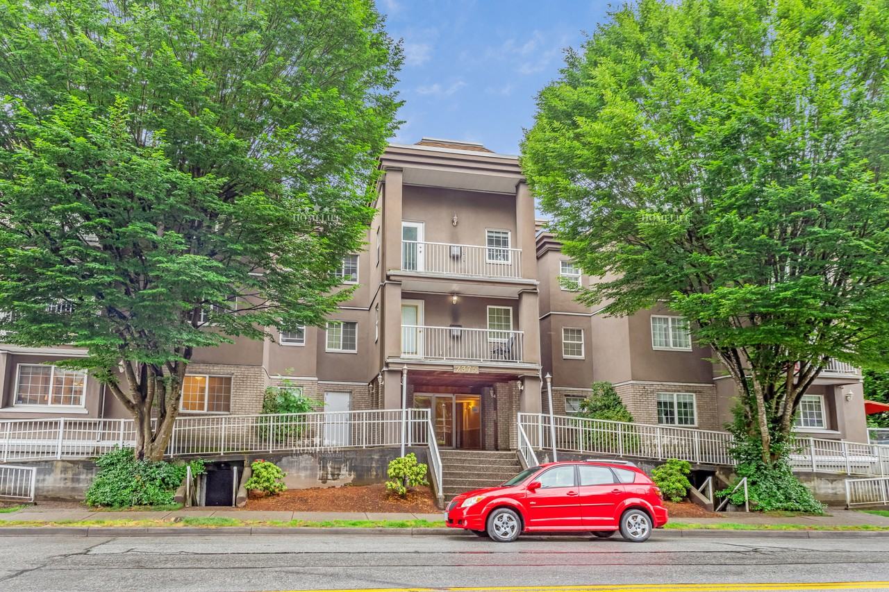 2375 Shaughnessy St - Photo 2 of 27