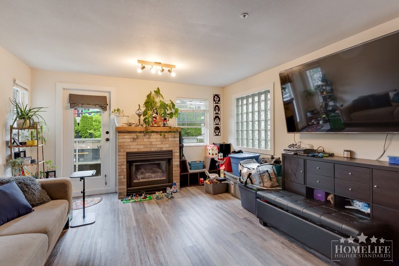 2375 Shaughnessy St - Photo 5 of 27
