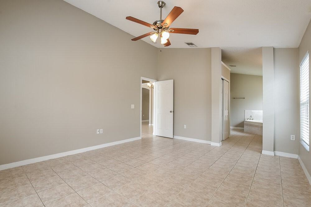 4616 Falcon Ave - Photo 4 of 16