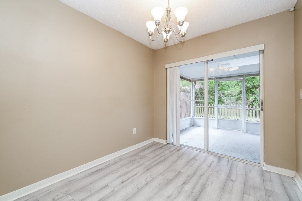 6719 Summer Cove Dr - Photo 5 of 16