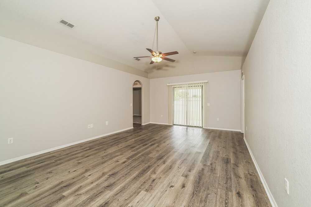 8179 Woodvine Cir - Photo 3 of 16