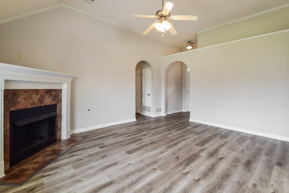 4088 Carroll Dr W - Photo 5 of 16