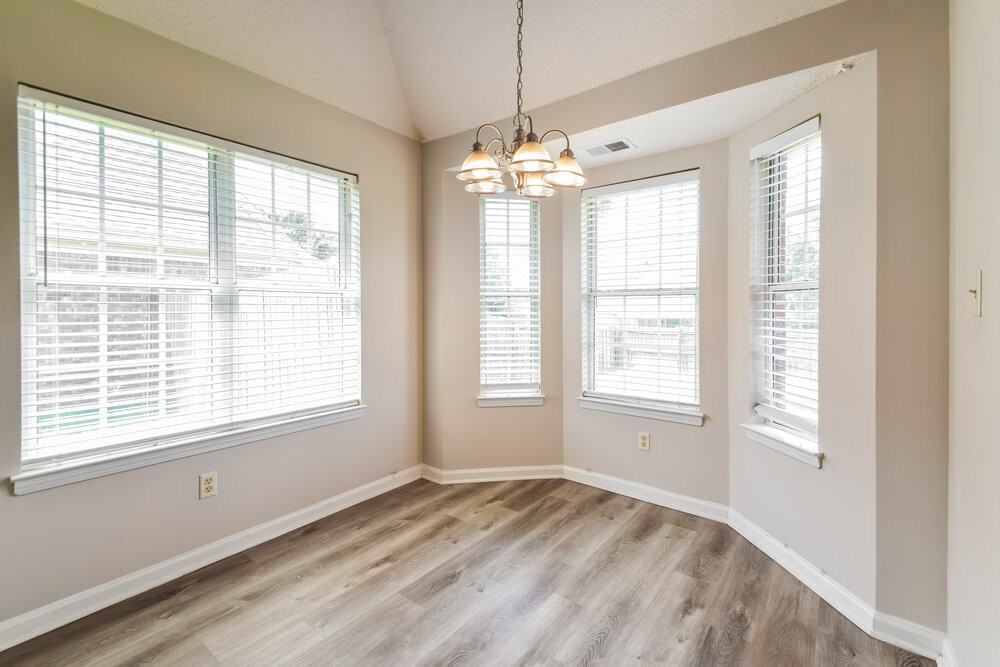 4088 Carroll Dr W - Photo 6 of 16