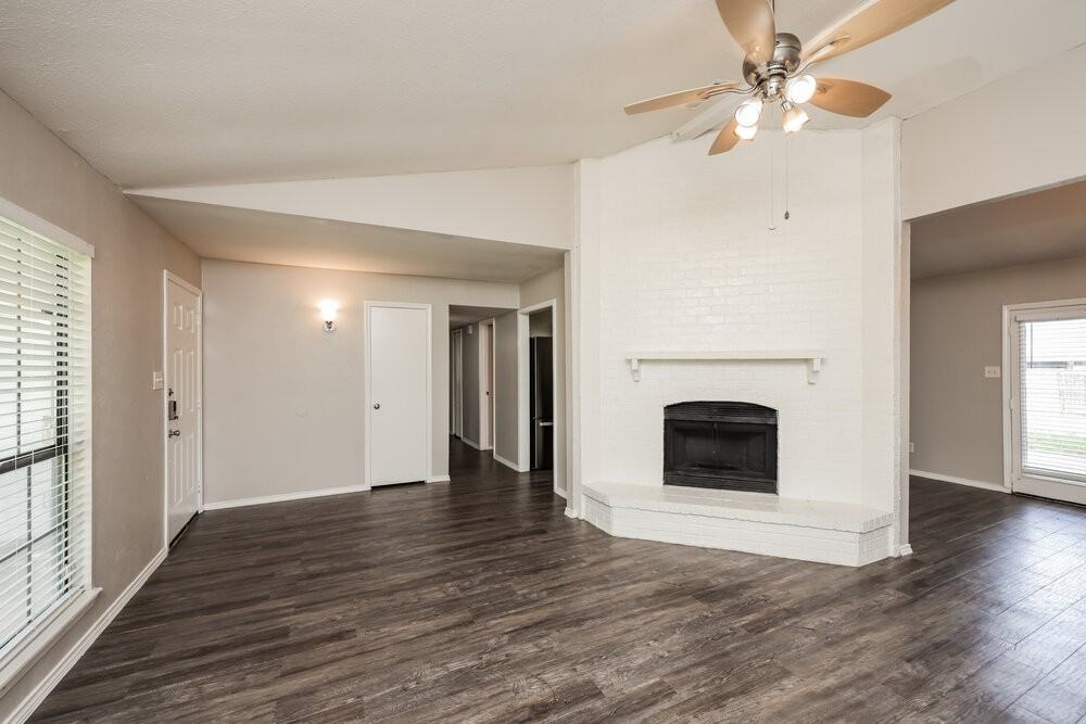 490 Rainier St - Photo 6 of 16