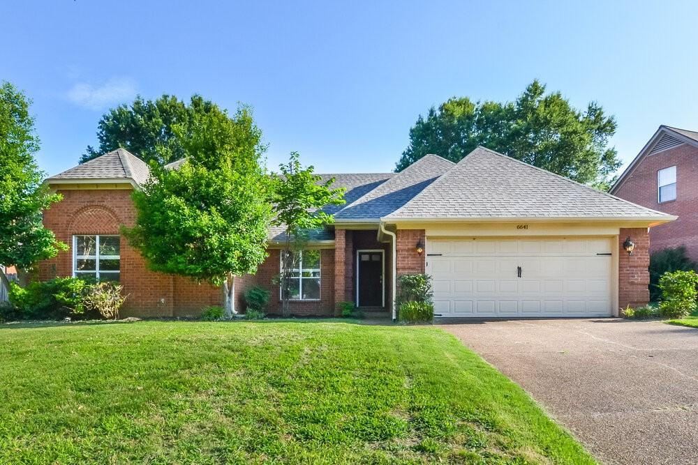 6641 Bright Star Ln