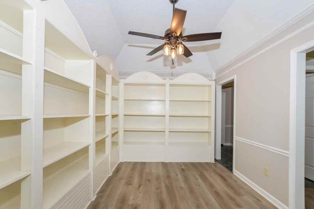 6641 Bright Star Ln - Photo 6 of 16