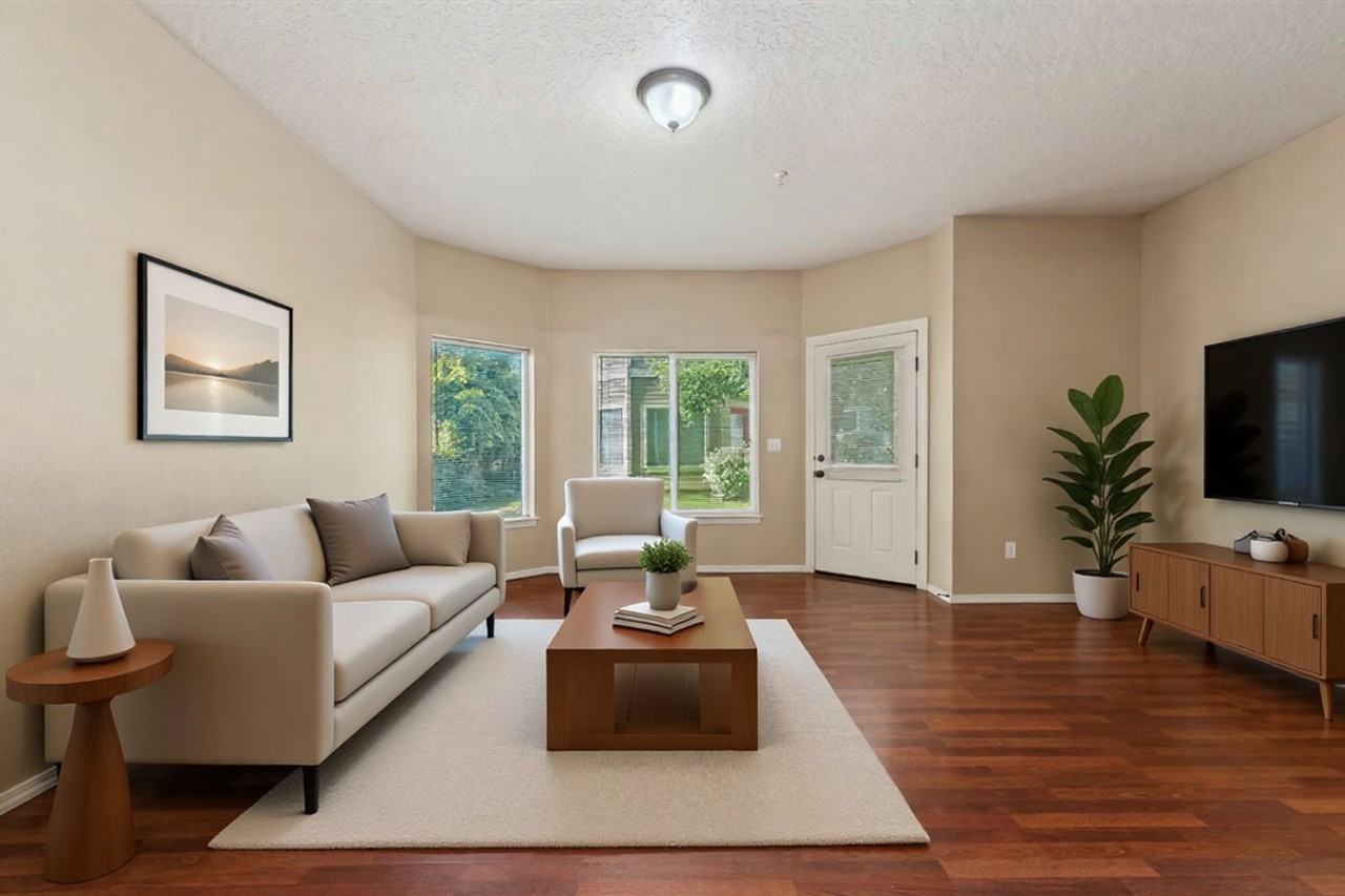 Canal St Apartments - Photo 4 of 37