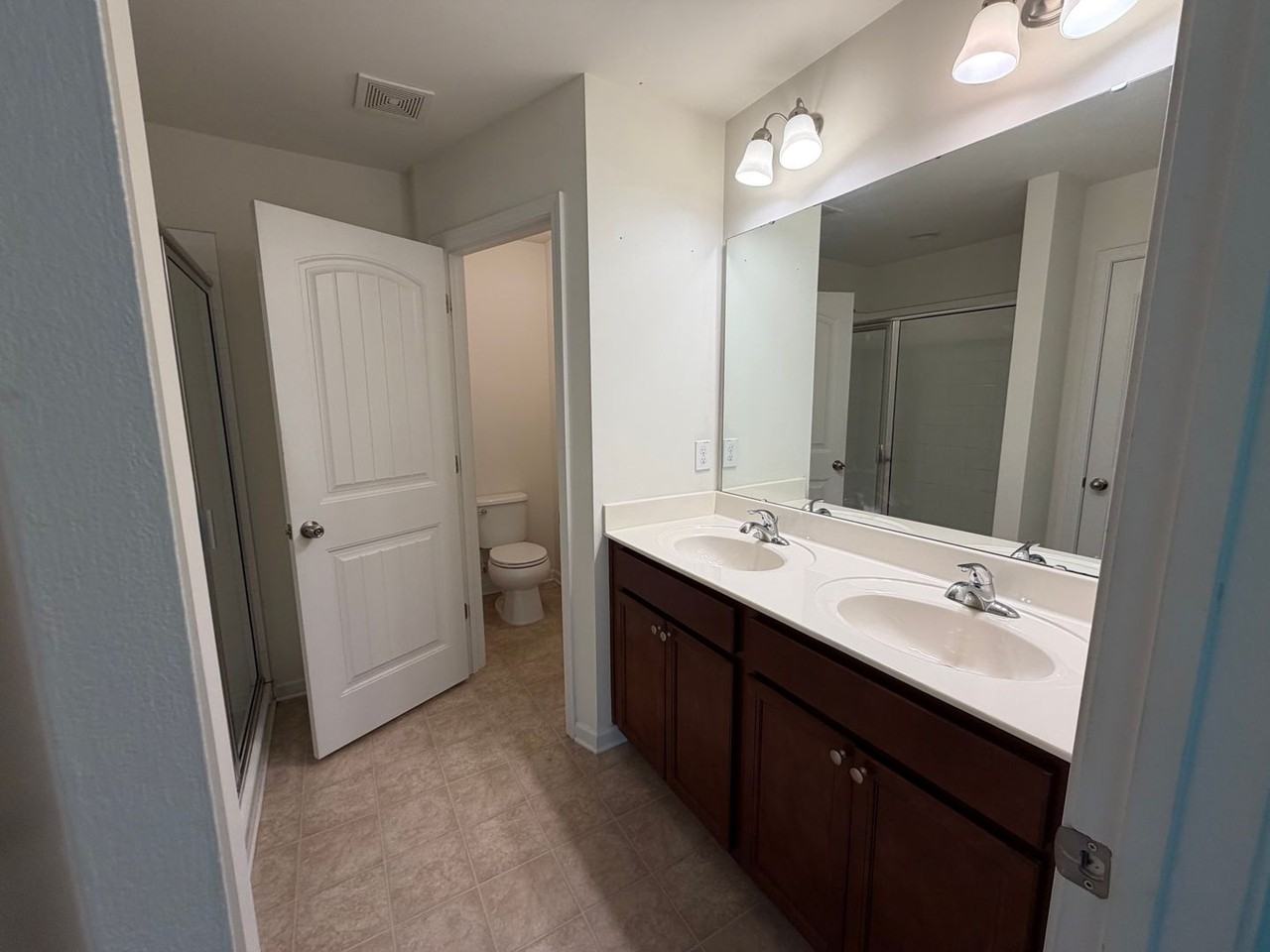 101 E Grove Point Dr - Photo 6 of 9