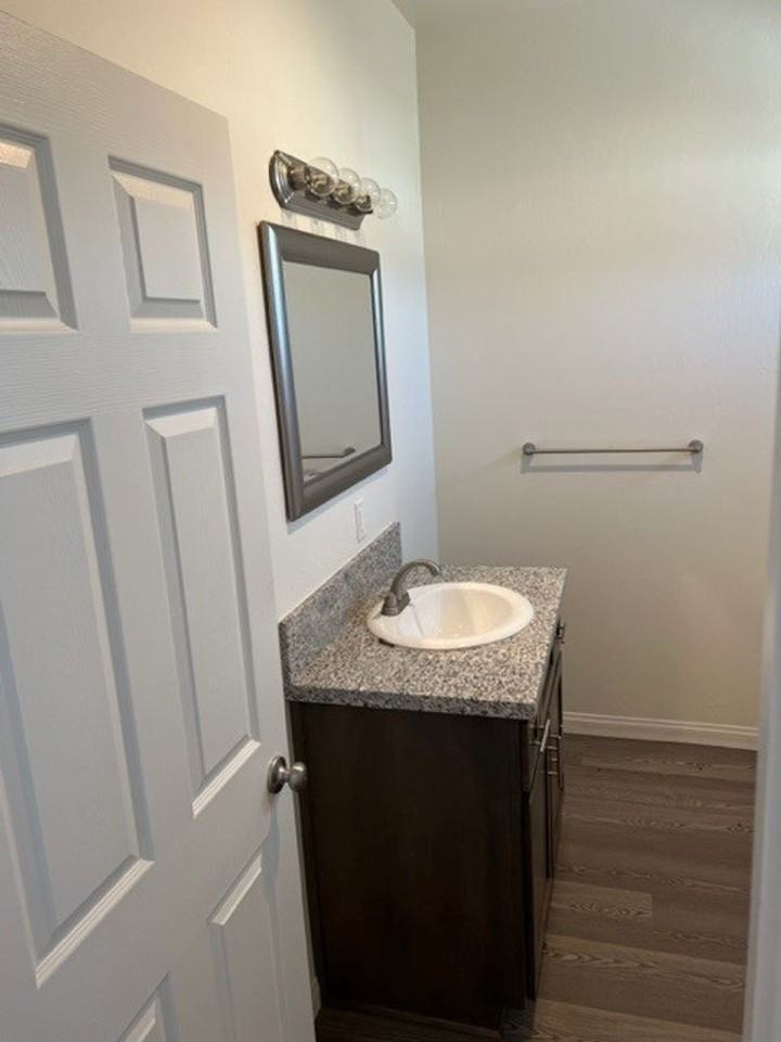 Rosedale Villas - Photo 3 of 10