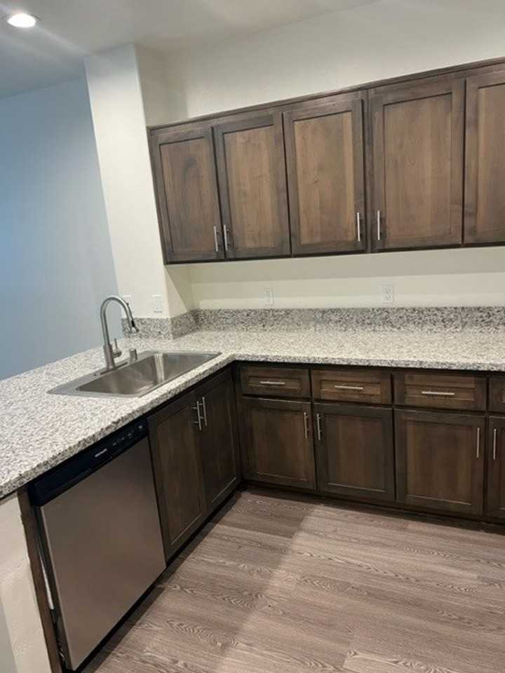 Rosedale Villas - Photo 6 of 10