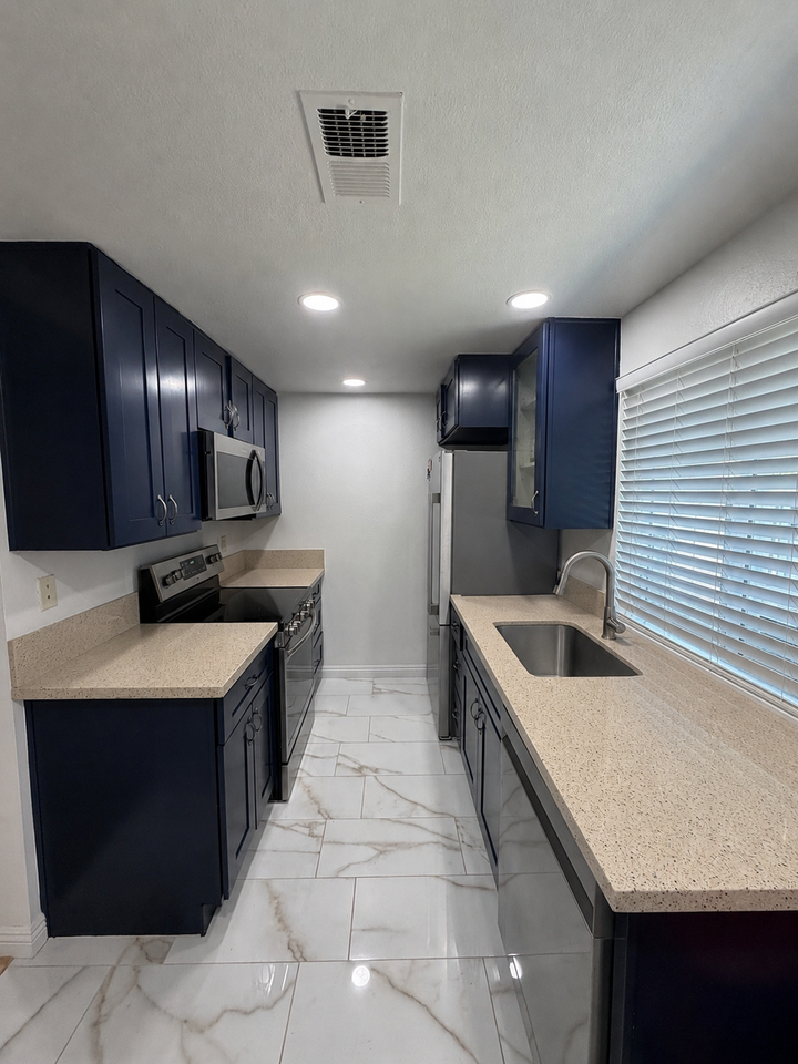 2518 Wanek Rd #C - Photo 4 of 14