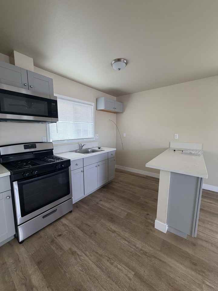 1947 Olive Ave #NA - Photo 6 of 6