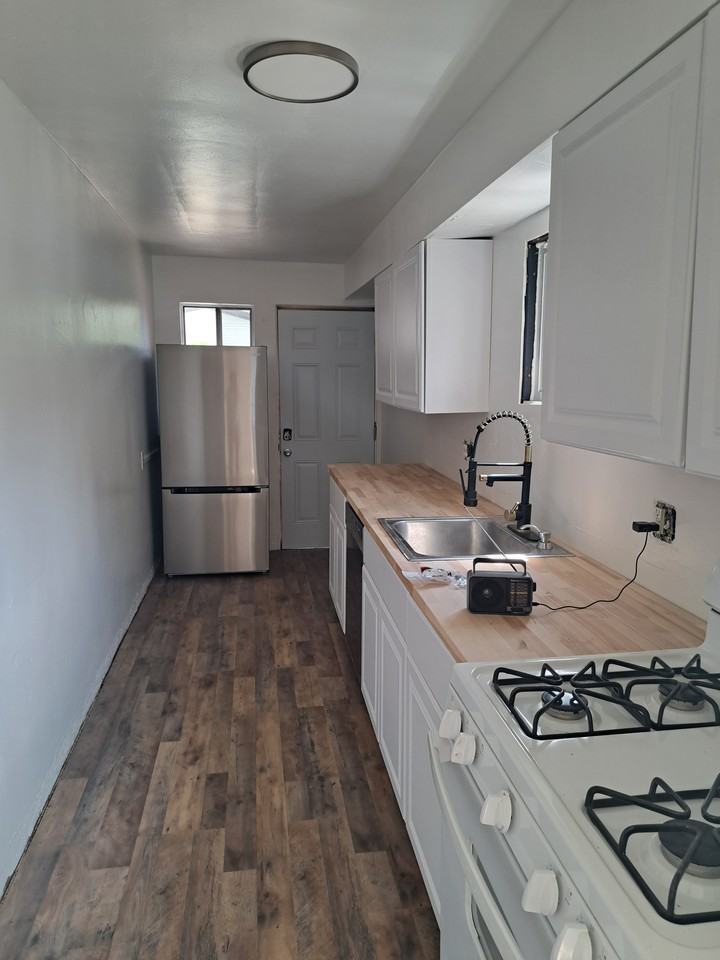 618 E 16th Ave #NA - Photo 2 of 10