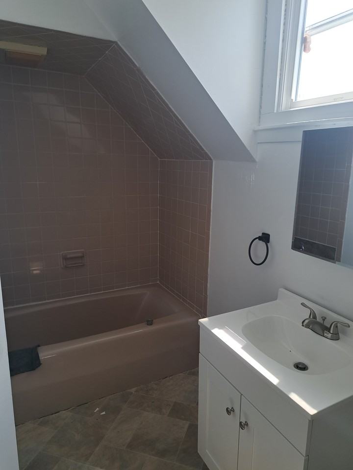 618 E 16th Ave #NA - Photo 4 of 10