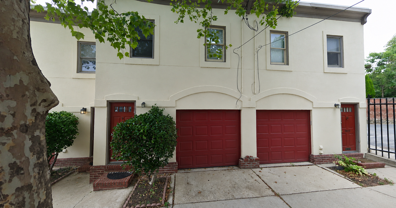 2517 Webster St
