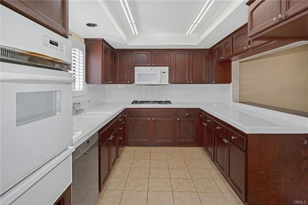 21800 Marylee St #59 - Photo 6 of 19