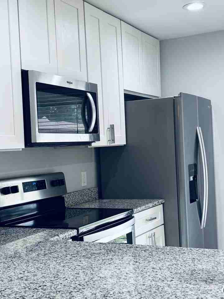 2130 Bancroft Pl #E - Photo 3 of 12