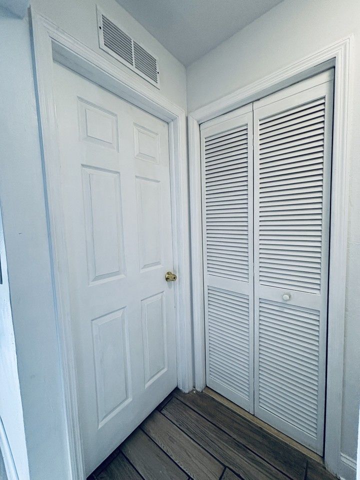 2130 Bancroft Pl #E - Photo 4 of 12