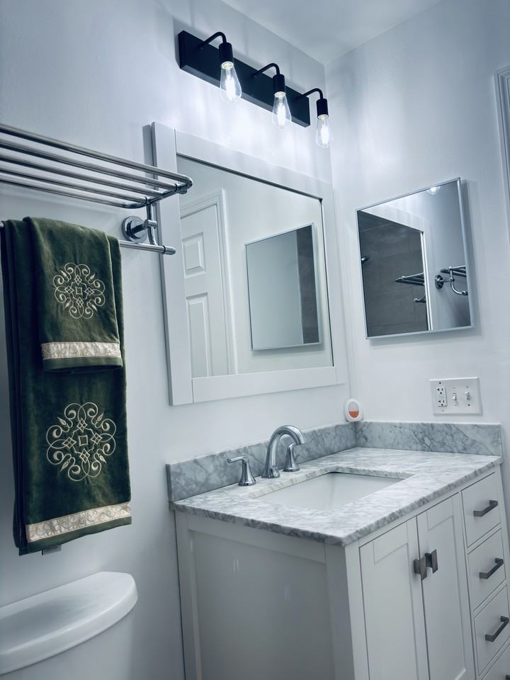 2130 Bancroft Pl #E - Photo 5 of 12