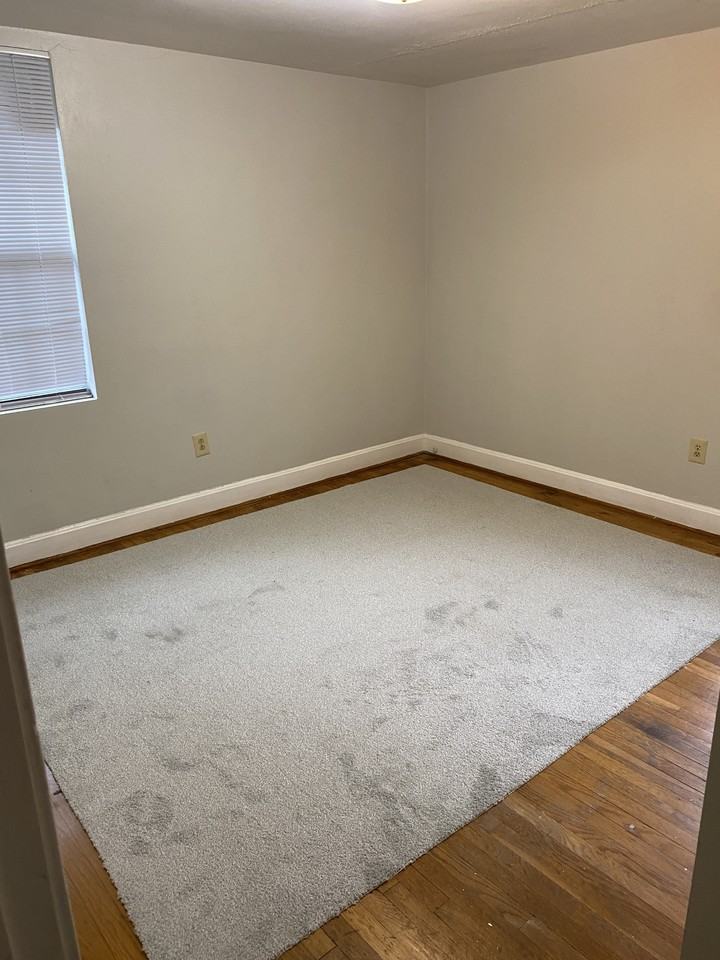 15 Seneca Rd #NA - Photo 4 of 12